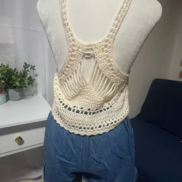 POL crochet top - Picture 3 of 4